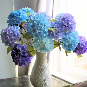 Realistic Crepe Paper Hydrangea – Faux Flower - Handmade Blue Purple Pink - Floral Gift - Mother&#39;s Day