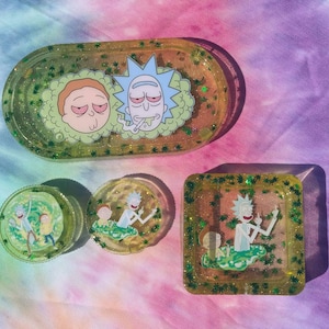 2020 New Rick and Morty Cigarette Tray Grinder Cigarette Rolling Tray  Tabacco Iron Plate Smoking Accessories