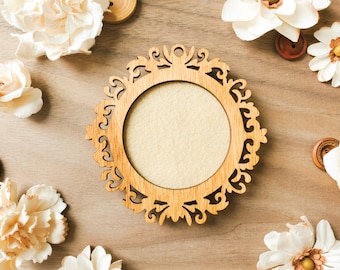 Pack of 2 Decorative Round Ornament Frames 2.25 in Crafts or Photos Westex  5202 Gold Tone Plastic (sorr…