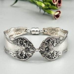 Pulsera de cuchara Arbutus 1908: joyería de plata antigua