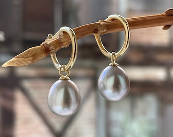750 yellow gold earrings / change - hoop earrings - 18 carat - with drops of salt water pearls in light grey