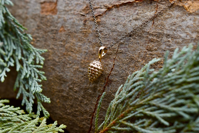 Solid pine cone pendant made of 585 red gold handmade pine cone on anchor chain pine cone Black Forest image 4