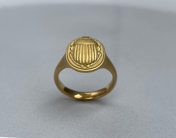 massiver 900er Gold Ring - schwerer Skarabäus Siegelring aus  22 Karat Gold vom Goldschmied - Ringweite 53 - 56