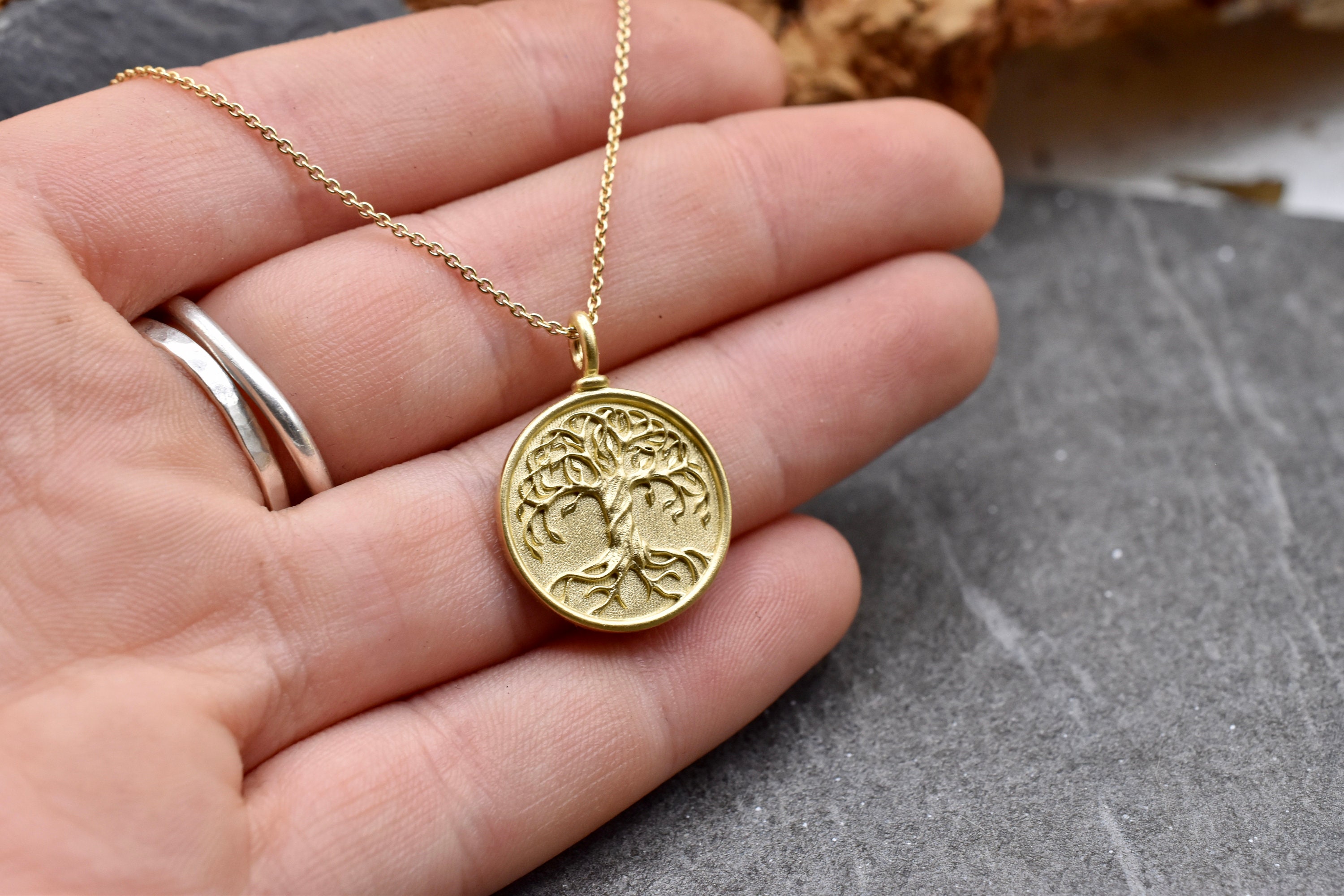 luz cd Reflexión amulet Q&A labyrinth Small Labyrinth Necklace | MIMOSA Handcrafted