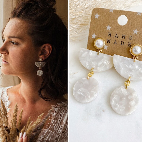 Boho Ohrringe Resin Harz *Blogger Stil* goldene Fassung mit Perle orientalisch weiß creme Hochzeit Süßwasserperle Boho Kreis Statement