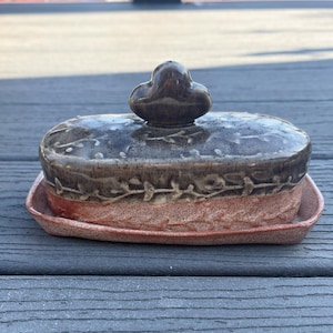 Butter dish | butter dish with lid | ceramic butter dish | pottery butter dish