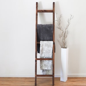 Wood Blanket Ladder