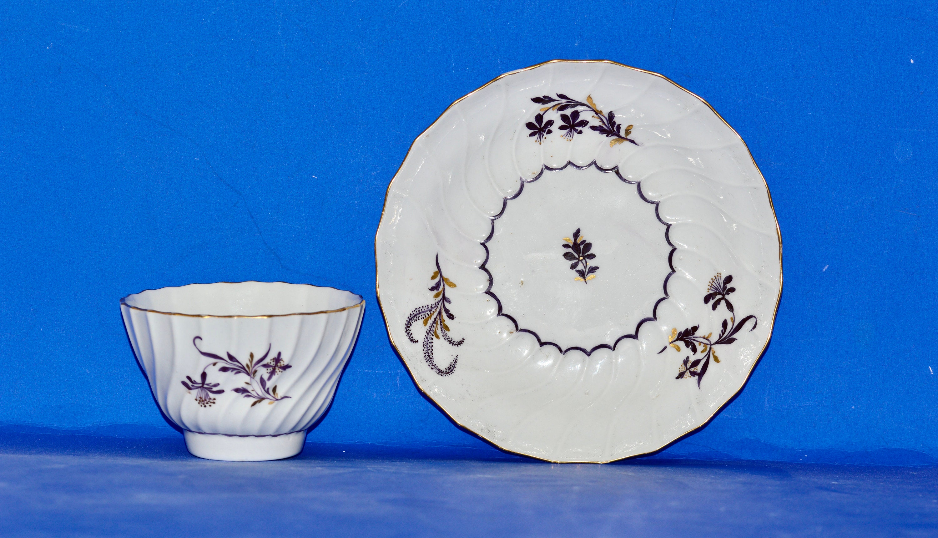 c1785-1800 Flight Period Worcester Porcelain Spirally Fluted Teabowl and Saucer
