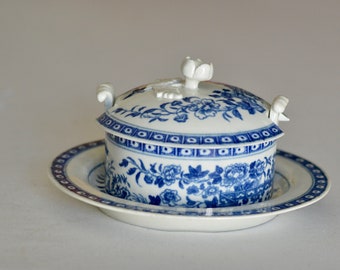 18th Century Dr Wall Worcester Antique Porcelain Blue Butter Tub, Cover and Stand c1770