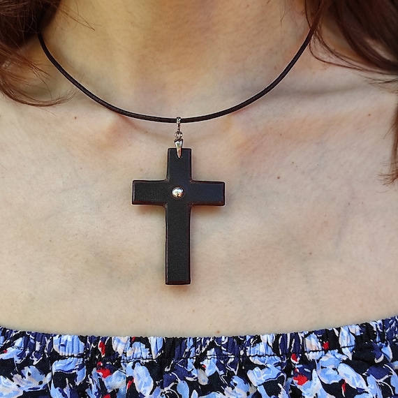 Collier acier croix avec un anneau