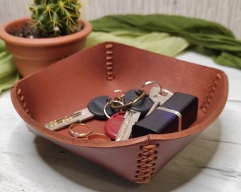 Hand Crafted Leather Tray Catch All Tray Personalized Valet Trays Custom Storage Tray Decorative Desk Tray