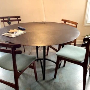 Buffalo Leather Table Pad – Round Desk & Table Protector | Black or Brown | 12 Sizes | Custom Leather Mat | Hand-Finished Edges