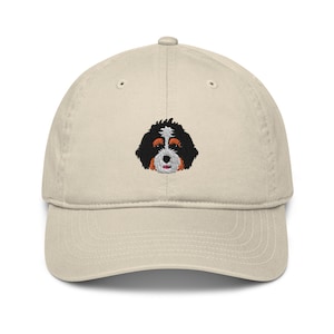 Bernedoodle Hut, Bio-Baumwolle bestickter Bernedoodle Hut, Bernedoodle Geschenk, Unisex Organic Dad Hat.