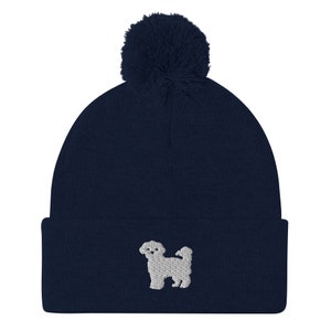 Berretto maltese, berretto unisex ricamato, cappello mamma papà a forma di cane maltese, cappello per cane maltese, berretto con pompon.
