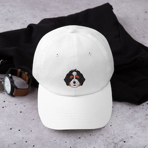 Bernedoodle Hut, bestickter Bernedoodle Hut, Bernedoodle Geschenk, Unisex Dad Hat.