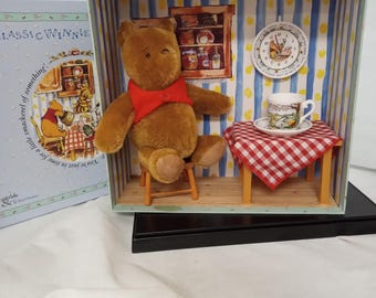 Disney Classic Limited Edition Pooh Gabrielle and Royal Doulton Bear & China Set