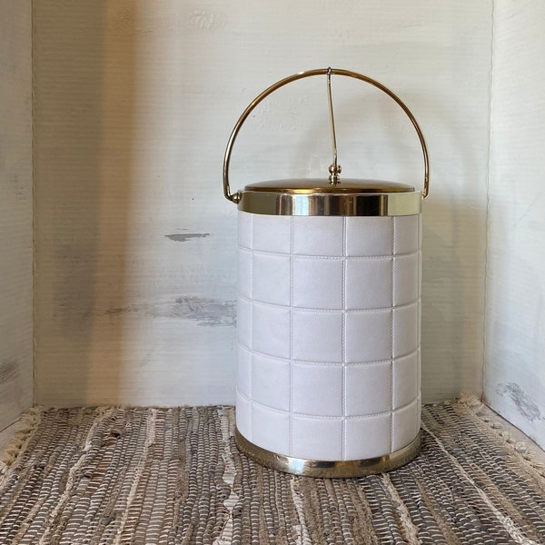 Faux Quilted Leather Like/Vinyl Ice Bucket or Champagne Cooler with Brass Tone Round Base Lid & Handle*Vintage*Please read full description