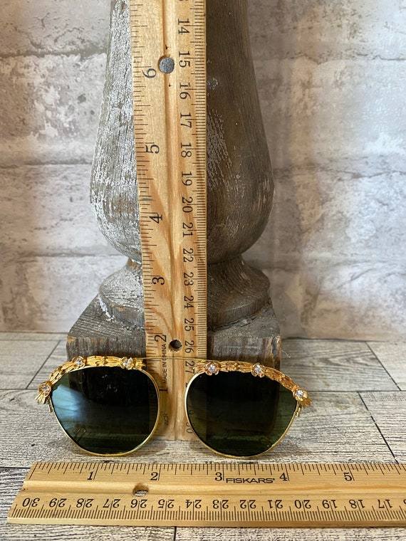 Vintage Gold Tone Clip on Sunglasses/eyeware With Clear  display picture 3