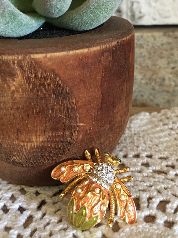 Joan Rivers Lily Of The Valley Bee Brooch