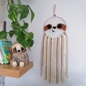 Cute Sloth dreamcatcher, jungle forest  kids room decor, sloth nursery decoration. Sloth birthday gift for boys girls.
