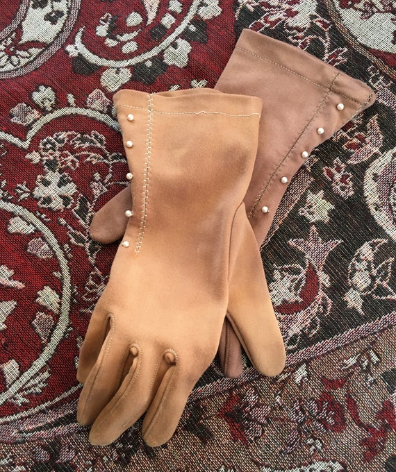 Vintage 1950's Cocktail Gloves with Pearls - image 1