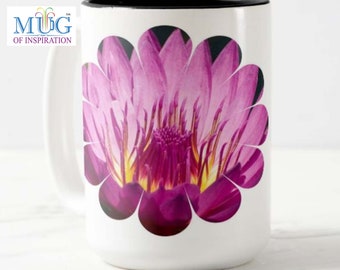 Belle 15 oz. Mug avec belle photo de fleurs « Water Lillies » beaux-arts. Boutique appartenant à des Noirs.