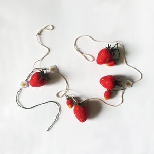 Handmade Wool Strawberry Garland - Festive Fruit Decor for Any Occasion