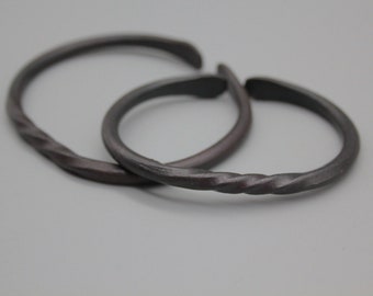 Bangle (Hand-forged Steel/Iron)