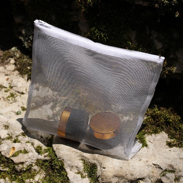 Minimalist Mesh Cosmetic Bag, Elegant Transparent Pouch, Travel Zipper Bag