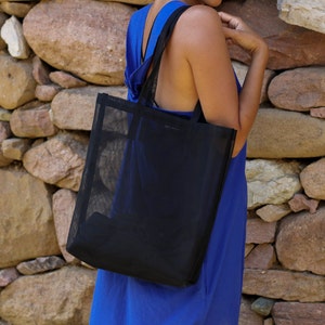 Sac de ville, sac filet léger, sac élégant utile, fourre-tout minimaliste, sac en filet élégant, sac moderne noir, sac cabas transparent
