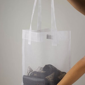 Mesh zomertas, opvouwbare boodschappentas, nylon transparante tas, handgemaakte minimalistische tas, lichte boodschappentas, netfruittas, handschoudertas afbeelding 8