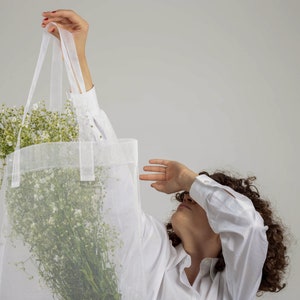 Netz-Sommertasche, faltbare Einkaufstasche, Nylon-transparente Tasche, handgemachte minimalistische Tasche, leichte Einkaufstasche, Netz-Obsttasche, Hand-Umhängetasche Bild 3