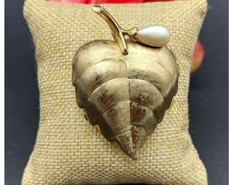 Vintage Avon Textured Gold Tone Leaf Brooch Faux Pearl Perfume Locket Compact