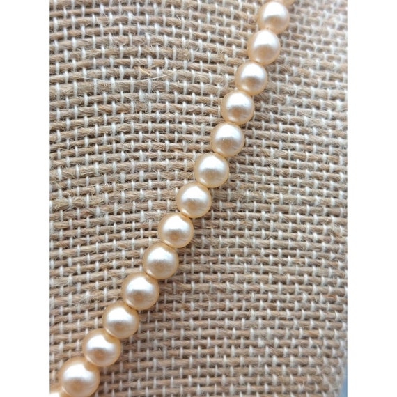 Tiny Faux Pearl Cream Vintage Collar Necklace Sma… - image 5