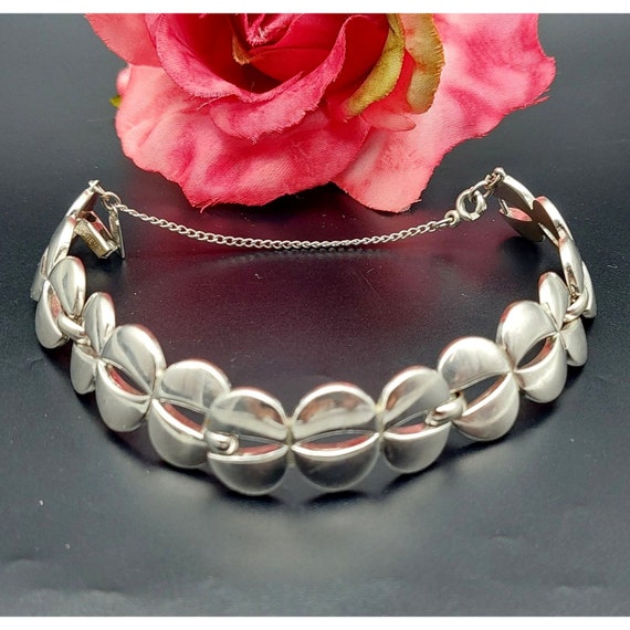Vintage Monet Silver Tone Round Link Bracelet Saf… - image 5