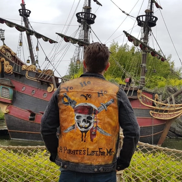 Veste Jean Pirates des Caraïbes peinte à la main