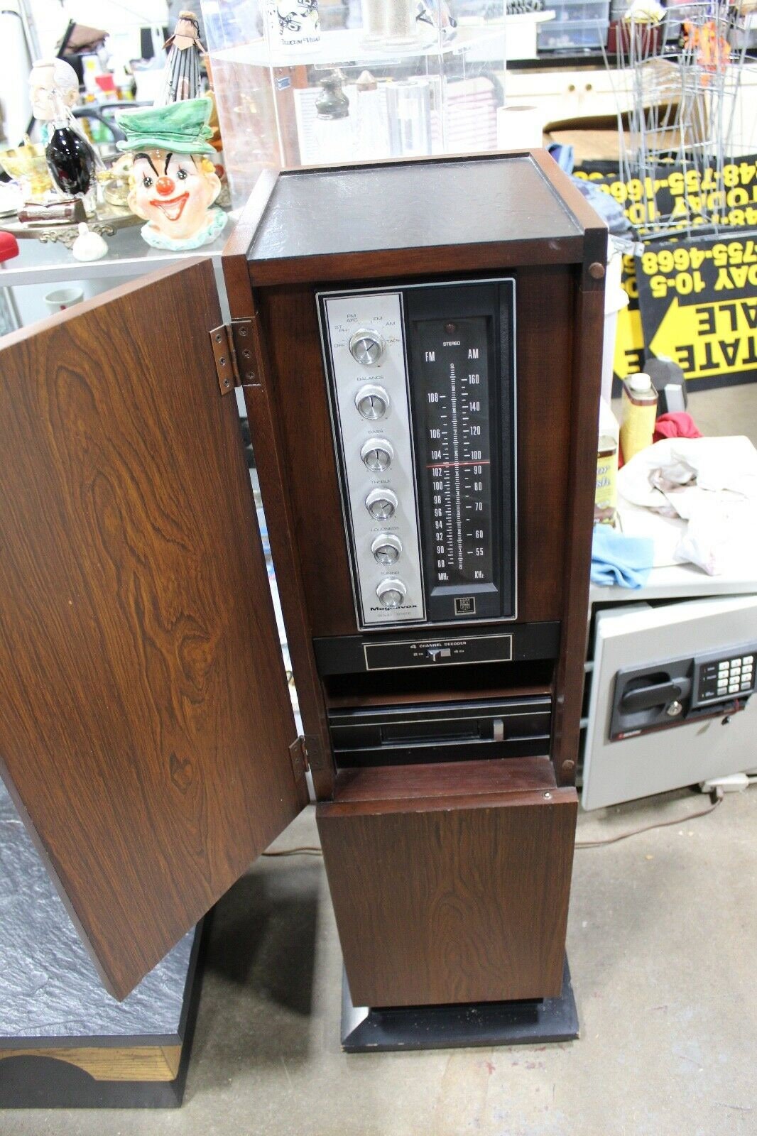 Rare Magnavox Tower Column Pedestal Style Console Stereo 8 Rare Magnavox Tower Column Pedestal Style Console Stereo 8