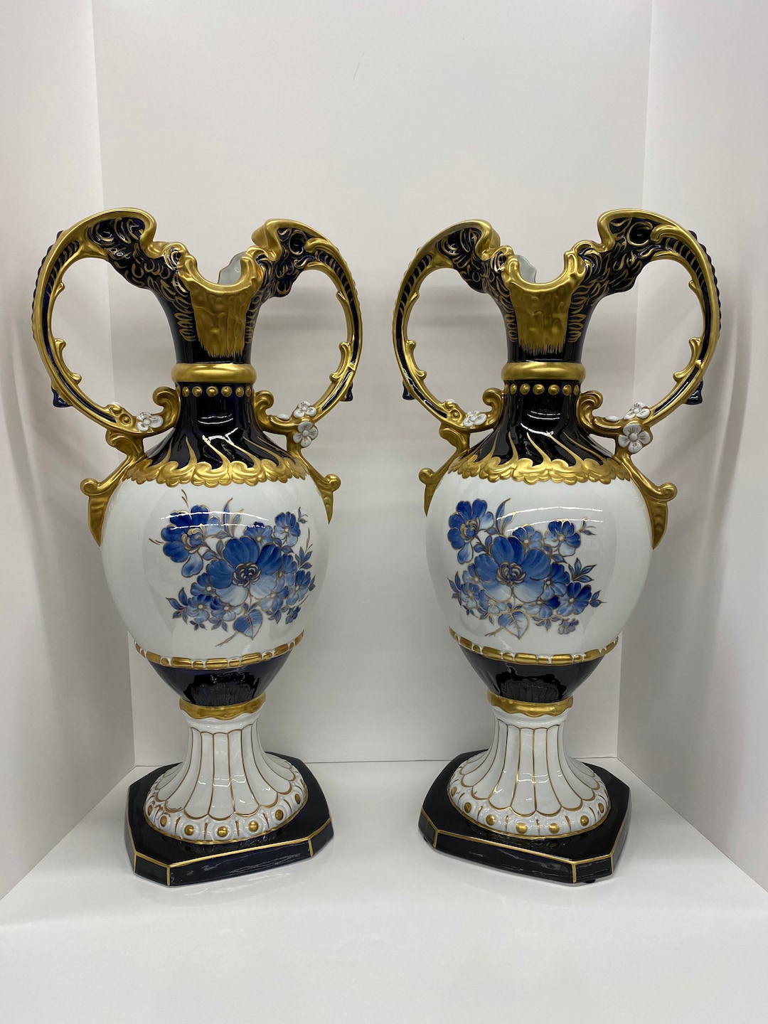 【CZECHOSLOVAKALEAD 】花瓶 Authentic Bohemian Porcelain Royal Dux Cobalt Blue, White & Gold