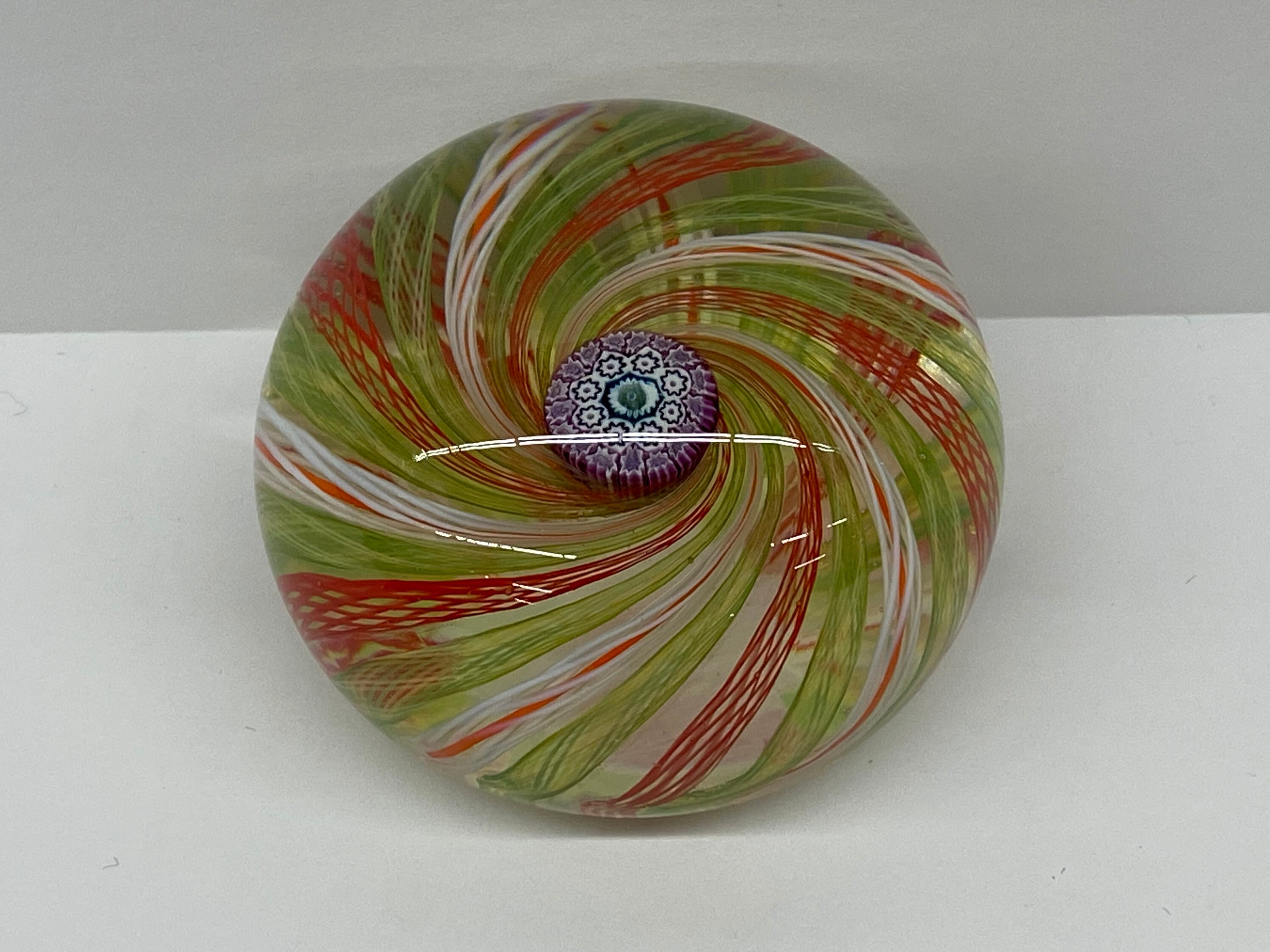 ヴィンテージ パースシャー アート ガラス ペーパーウェイト 渦巻き