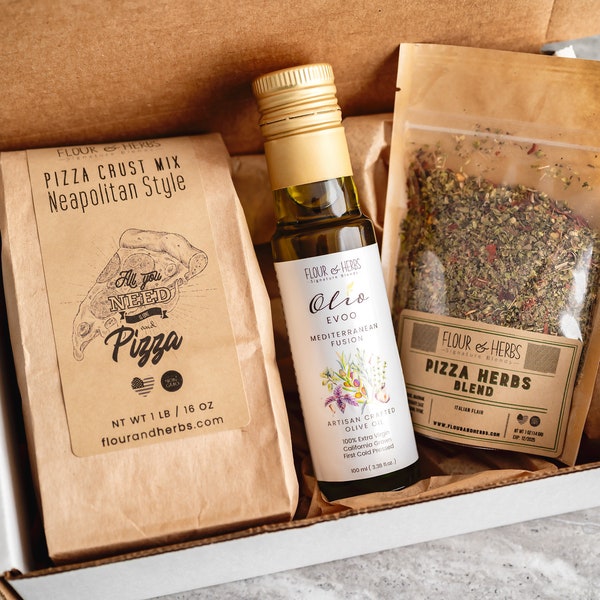 Pizza Lovers Gift Box: Gourmet Pizza Mix, Mediterranean Fusion Olive Oil & Artisanal Pizza Herbs - Gift Box