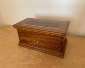 Inlaid jewellery box