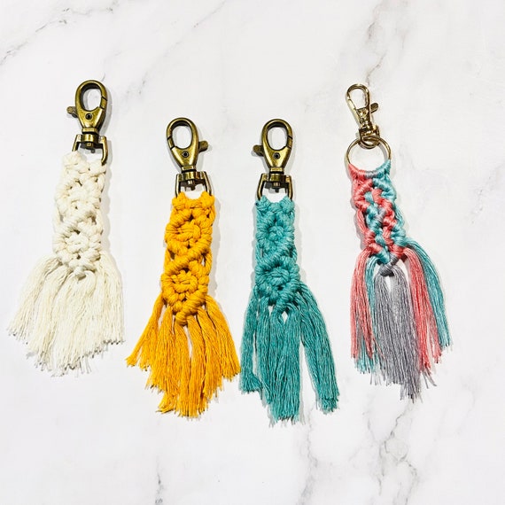Macrame store keychain holder