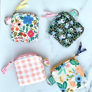 Étui pour cartouche d'air en tissu pour Rifle Paper Co.. Nouvelles couleurs, DEUX TAILLES. Pochette pour écouteurs, sac à main floral zippé, cadeau pour elle, meilleure amie, anniversaire, bas de Noël