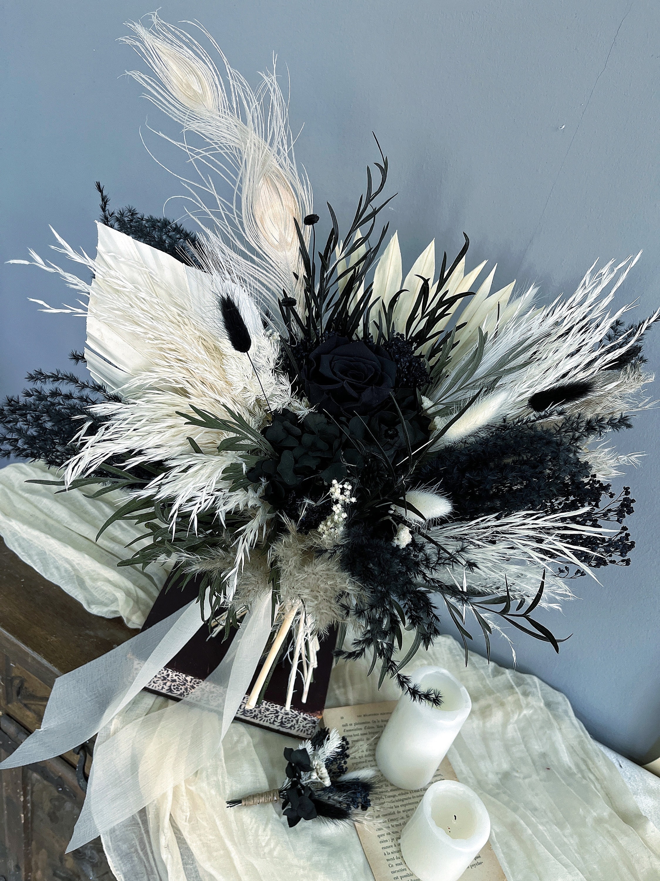 Black White Dried Flower Bouquet