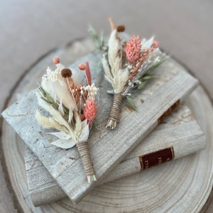 Peach Boutonniere, Boutonniere Set, Dried Flower Buttonhole, Groom Сorsage pin, Buttonhole, Rustic Boutonniere, Boutonnieres for Groomsman