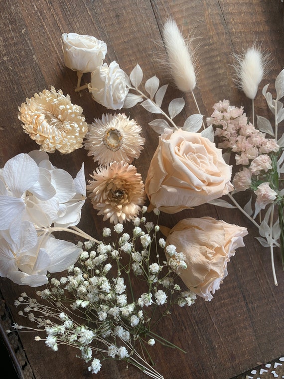 Bridal Crown, Dried Flower Wedding Set, Money Plant Bouquet, White Lunaria  Bouquet, White Flowers Set for Bride, Groom Corsage, Floral Crown -   Sweden