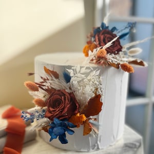 Cake Topper for Wedding Cake Decorations Dried Flowers Cake Toppers Roses Cake Topper Floral Cake Decoration Navy Blue Wedding Cake Decor