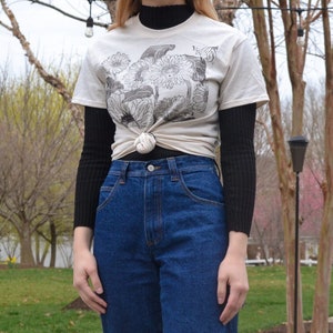 sunflower handprinted block print cotton t-shirt beige/natural flower field