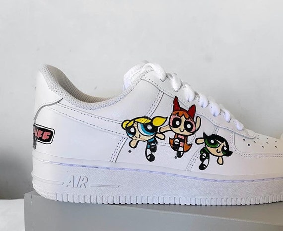 Girls in air force 1s top