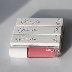 Pinky promises lip gloss
